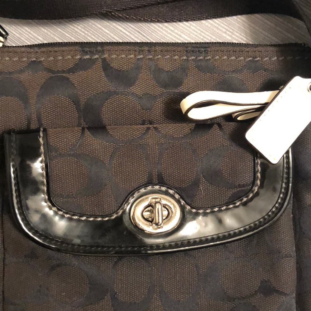 Small black Crossbody coach purse - Picture 2 of 4